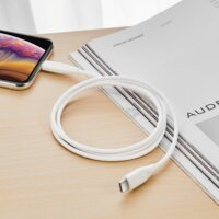 ESR USB-C apa - Lightning apa Adat- és töltőkábel 1m - Fehér