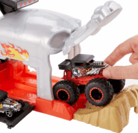 Mattel Hot Wheels 2in1 Monster Trucks Bone Shaker indítószett 2 darab autóval
