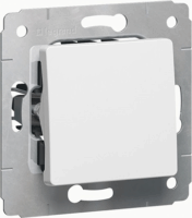 Legrand 773606 Cariva Fehér színű beltéri fali villanykapcsoló