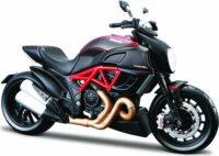 Maisto Ducati Diavel Carbon motorkerékpár fém modell (1:12)