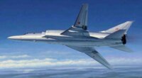 Trumpeter Tu-22M2 Backfire B repülőgép műanyag modell (1:72)