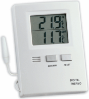 TFA Digitális bel- és kültéri hőmérő