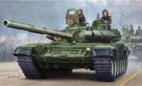 Trumpeter Russian T-72B Mod 1990 MBT harckocsi műanyag modell (1:35)