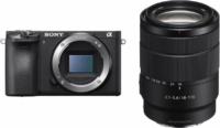 Sony Alpha ILCE-6400 Digitális fényképezőgép + E 18-135mm f/3.5-5.6 OSS Objektív - Fekete