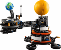 LEGO® Technic: 42179 - A Föld és a körülötte keringő Hold