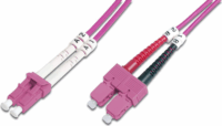 DIGITUS LWL Optikai Patch kábel LC - SC Duplex OM4 10.00m - Lila